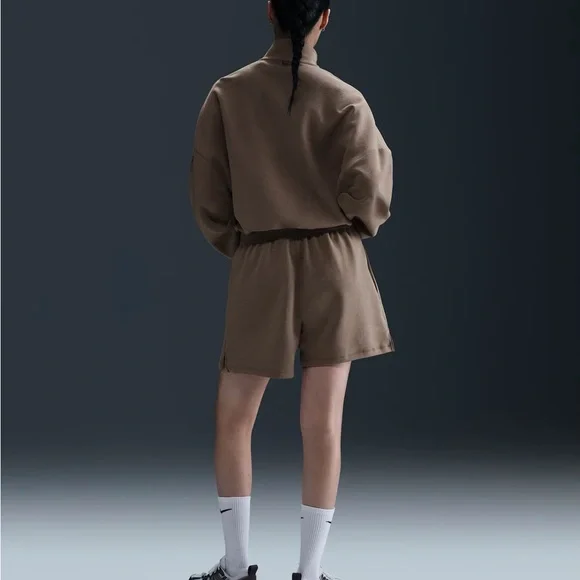 NWT Nike 24.7 ImpossiblySoft Shorts - Picture 3 of 4